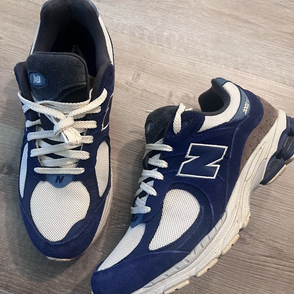 New Balance 2002R (Navy/Cream) - Picture 4 of 6